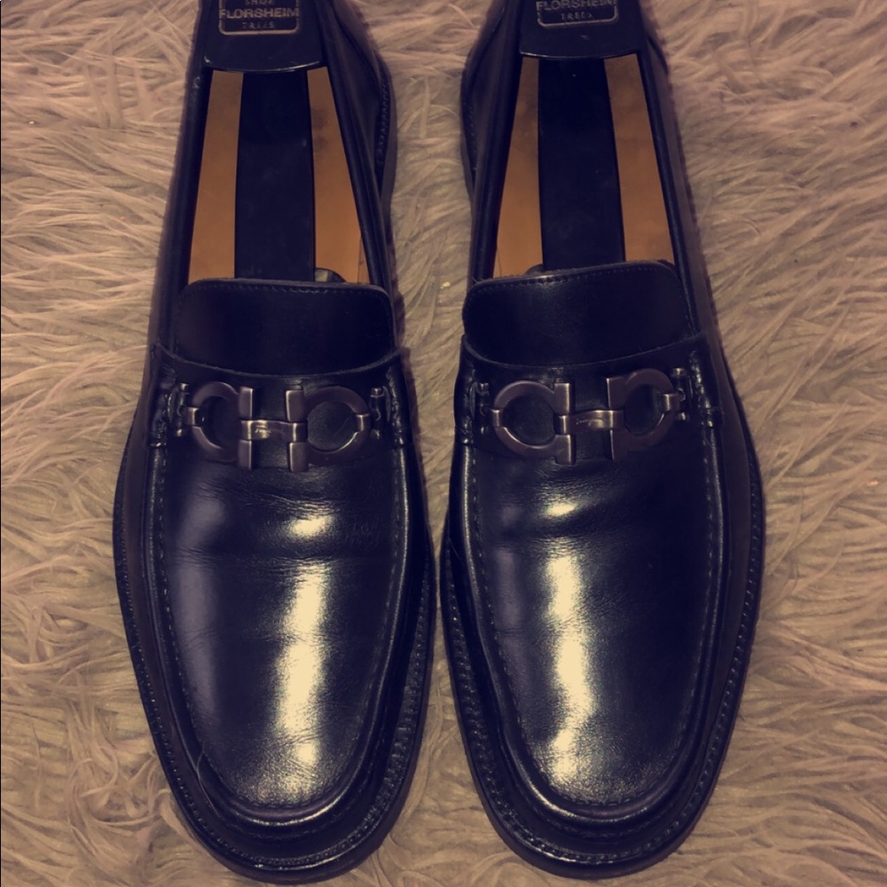 Salvatore Ferragamo Men’s Scarlet Gancini loafers